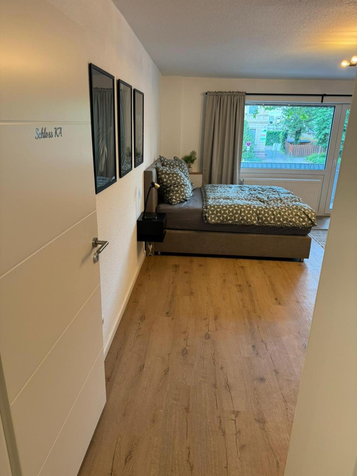 Studio Zimmer In Innenstadt 卡尔斯鲁厄 外观 照片