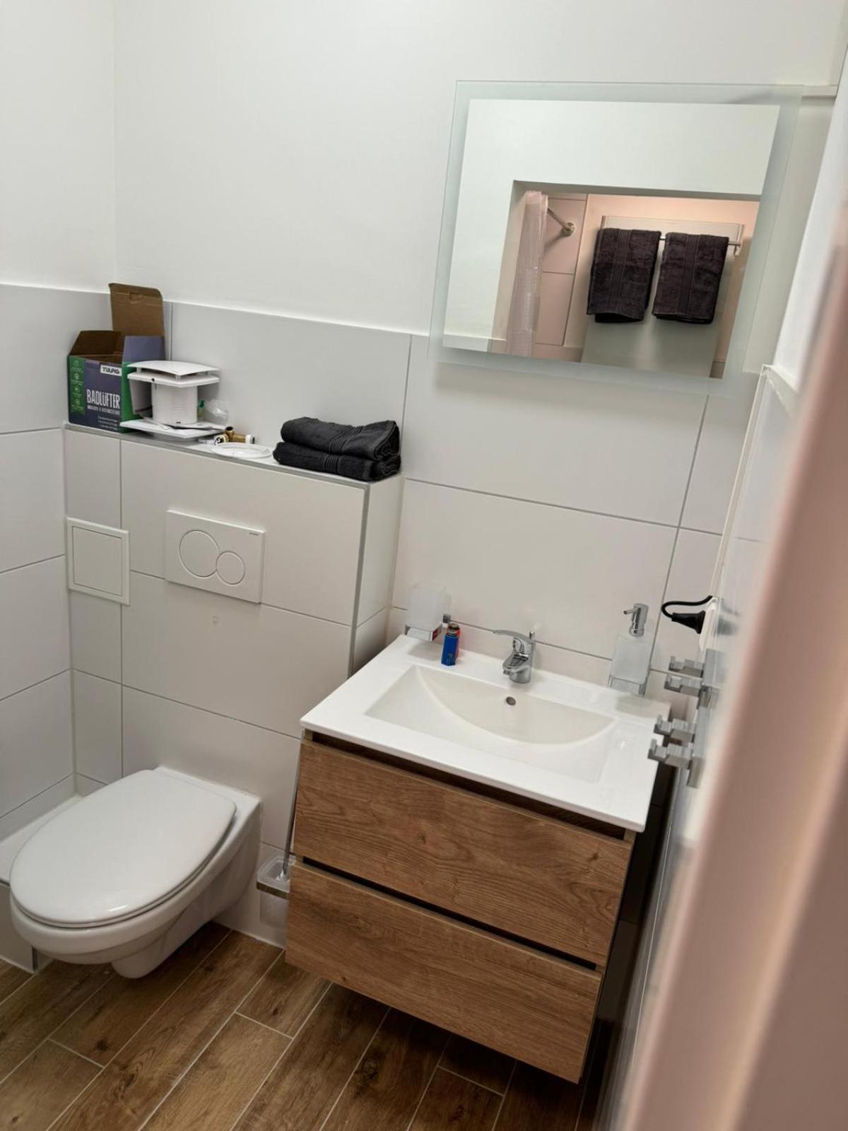 Studio Zimmer In Innenstadt 卡尔斯鲁厄 外观 照片